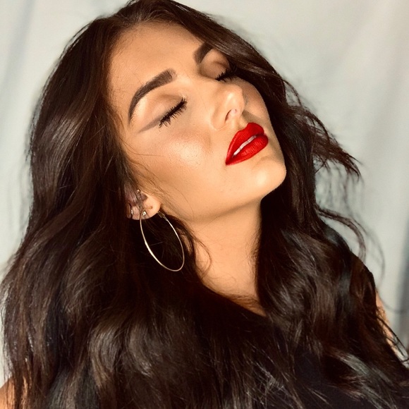 Welcome to my closet😊 - Picture 4 of 4